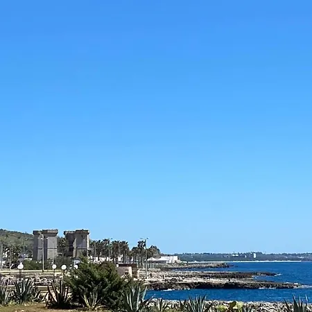 Gallipoli La Corte Del Poeta *