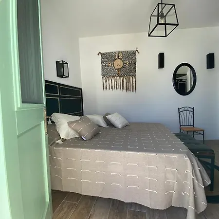 Gallipoli La Corte Del Poeta Πανσιόν *