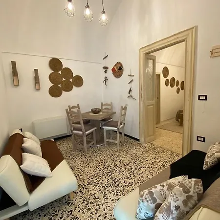 Gallipoli La Corte Del Poeta Casa de hóspedes *